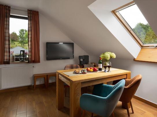 Apartamenty U Harrego I Przy Stawie Spa Z Klimatyzacja, Balia, Sauna, Ogrodem I Parkingiem กูโดวาสโดรยจ์ ภายนอก รูปภาพ